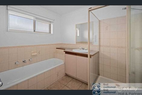 Property photo of 12 Lodge Crescent Berwick VIC 3806