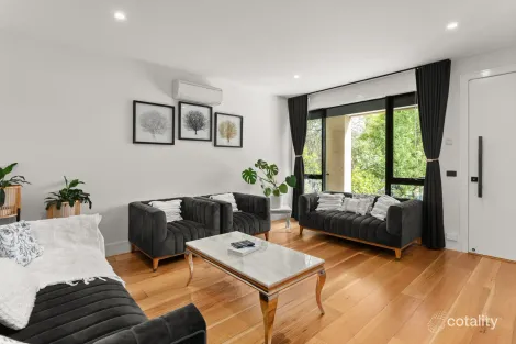 Property photo of 26A Ivanhoe Grove Malvern East VIC 3145