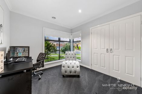 Property photo of 15 Jardine Drive Fraser Rise VIC 3336