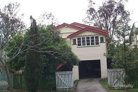 33 Raleigh Pde, Ashgrove, QLD 4060