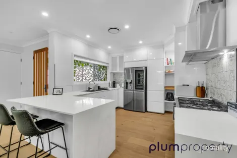 205 Carmody Rd, St Lucia, QLD 4067