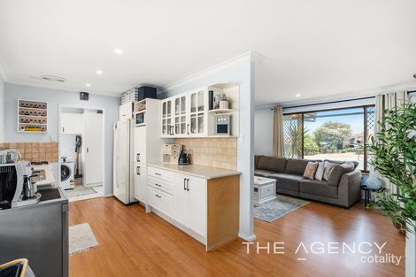 Property photo of 8 Chalfont Way Swan View WA 6056