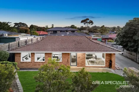 65 Oaktree Dr, Hampton Park, VIC 3976