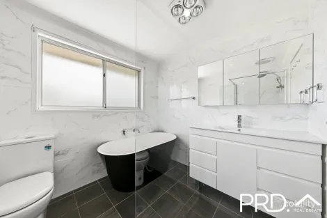 Property photo of 61 Raleigh Road Milperra NSW 2214