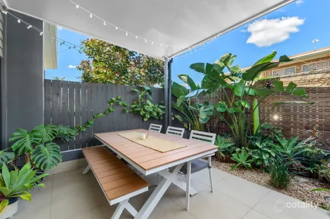 Property photo of 2/47 Goodwin Terrace Moorooka QLD 4105