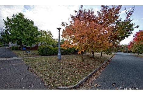 Property photo of 8 Hodgkinson Street Griffith ACT 2603