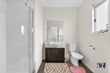 Property photo of 75 Poplar Boulevard Tarneit VIC 3029