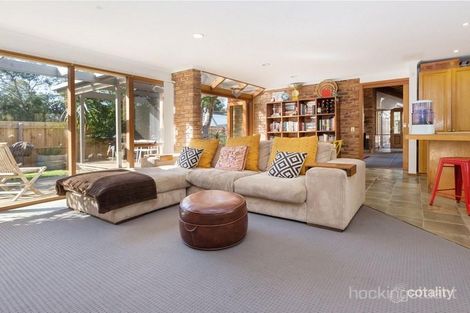 Property photo of 18 Roslyn Avenue Rye VIC 3941