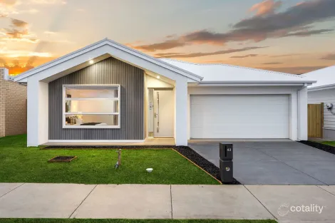 43 OCEAN GRAND DR, OCEAN GROVE, VIC 3226