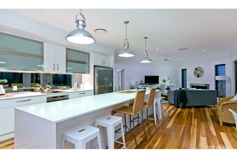 Property photo of 3 Silky Place Redland Bay QLD 4165