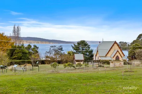 Property photo of 12 Granquist Road Woodbridge TAS 7162