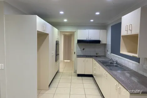 Property photo of 5 Hyton Place Cranebrook NSW 2749