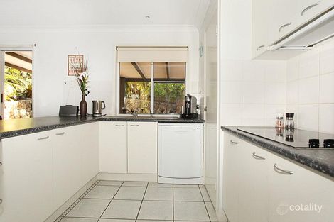Property photo of 15 Ocean Crest Place Alexandra Headland QLD 4572