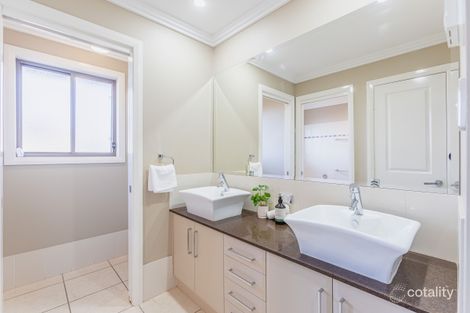 Property photo of 10 Lago Court Dubbo NSW 2830