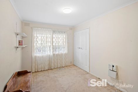 Property photo of 16 Melanie Close Keysborough VIC 3173