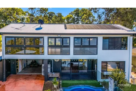 Property photo of 28 Oasis Drive Russell Island QLD 4184