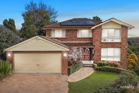 7 MAYFAIR DR, FERNTREE GULLY, VIC 3156