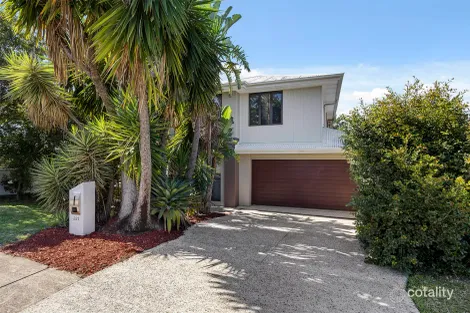 221 RIDLEY RD, BRIDGEMAN DOWNS, QLD 4035