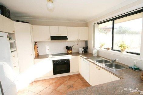 Property photo of 2 Digby Close Orange NSW 2800