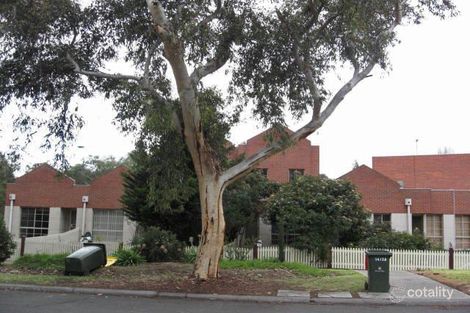 Property photo of 2/2A Cameron Road Essendon VIC 3040