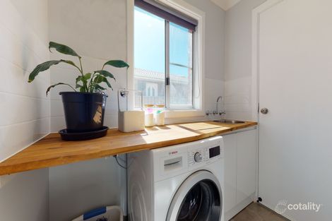 Property photo of 29 Meadowbank Drive Dubbo NSW 2830