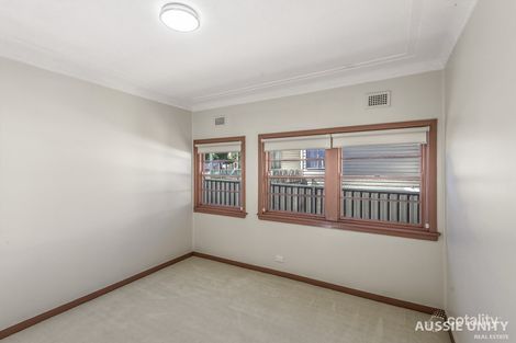 Property photo of 10 Collins Street Pendle Hill NSW 2145