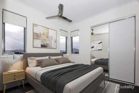 Property photo of 61 Hanover Drive Pimpama QLD 4209