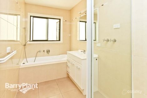 Property photo of 1/7 Dunearn Road Dandenong North VIC 3175