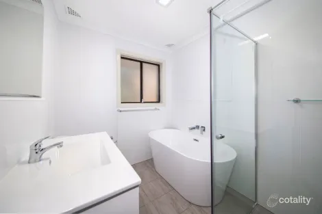 Property photo of 7 Court Place Menai NSW 2234