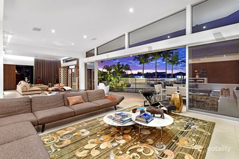 1 Platypus Ave, Bundall, QLD 4217