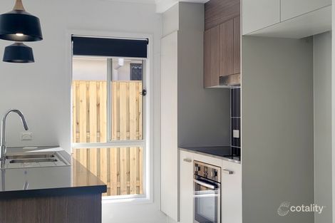 Property photo of 8 Ambrose Street Chambers Flat QLD 4133