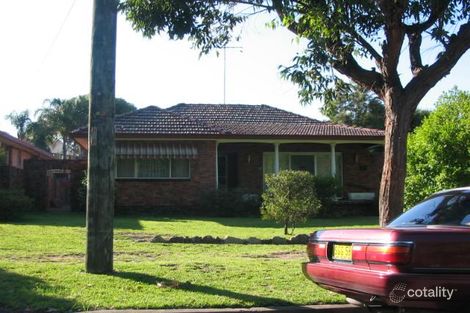 Property photo of 32 Monie Avenue East Hills NSW 2213
