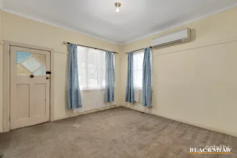Property photo of 68 Derrima Road Crestwood NSW 2620