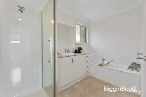 Property photo of 4/14 Patrick Avenue Croydon North VIC 3136