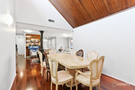 Property photo of 2 Fitzroy Close St Johns Park NSW 2176