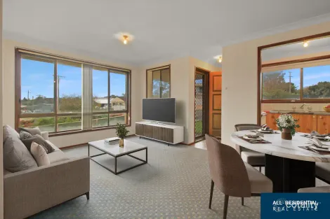 Property photo of 86 Deakin Street Oak Flats NSW 2529