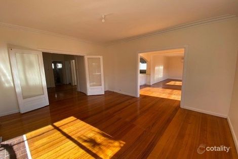 Property photo of 39 Prince Edward Avenue McKinnon VIC 3204