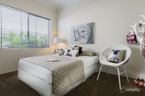 Property photo of 5 Hamsterley Way Hilbert WA 6112