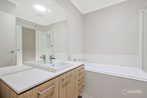 Property photo of 33 Samuel Walker Street Baringa QLD 4551