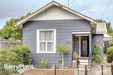 Property photo of 10 Little Clyde Street Soldiers Hill VIC 3350