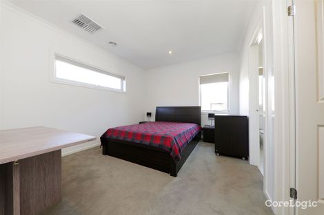 Property photo of 63 Kinnoull Grove Glen Waverley VIC 3150