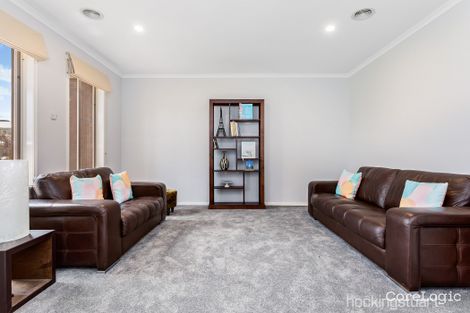 Property photo of 33 Astley Crescent Point Cook VIC 3030