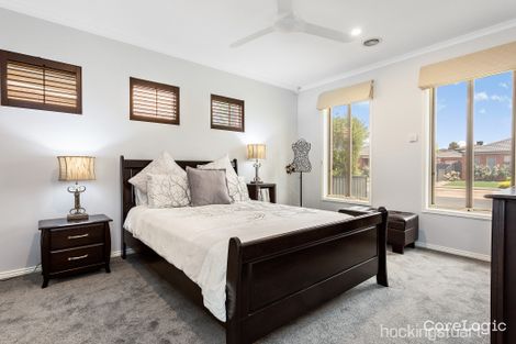 Property photo of 33 Astley Crescent Point Cook VIC 3030