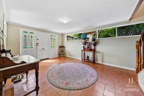 Property photo of 3 Dumfries Street Kenmore QLD 4069
