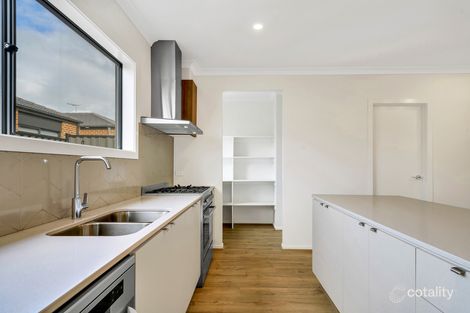 9 Schefflera St, Craigieburn, VIC 3064