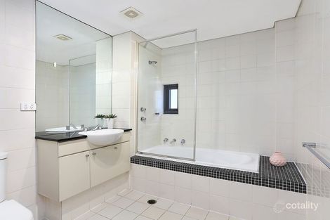 Property photo of 2061/5 Dee Why Parade Dee Why NSW 2099