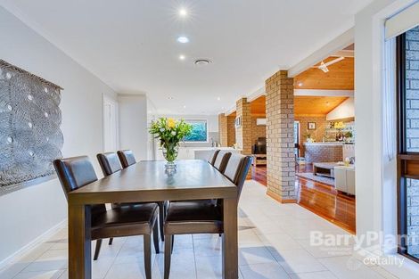 Property photo of 10 Cromer Place Keilor Downs VIC 3038