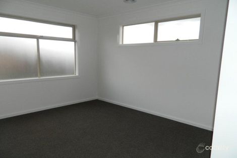 Property photo of 16 Adriatic Way Pakenham VIC 3810