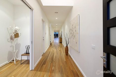 Property photo of 1 Lynette Avenue Beaumaris VIC 3193