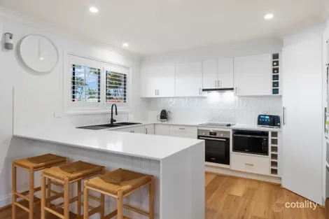 Property photo of 11 Blatchford Drive Murrumba Downs QLD 4503